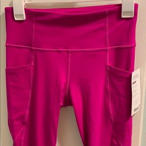 Athleta Pants - Athleta Stash Pocket Salutation Tight Athleta Pants - Athleta Stash Pocket Salutation Tight